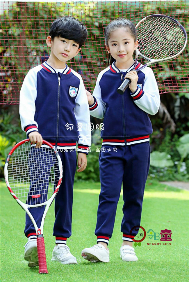 幼儿园园服该做做大一些吗?设计原理是什么?